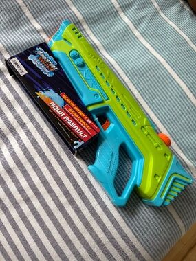 Water Blaster Toy Water Gun